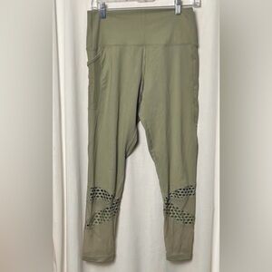 PINK Ultimate Victoria's Secret Olive Green Cut Out 7/8 Leggings Size Large